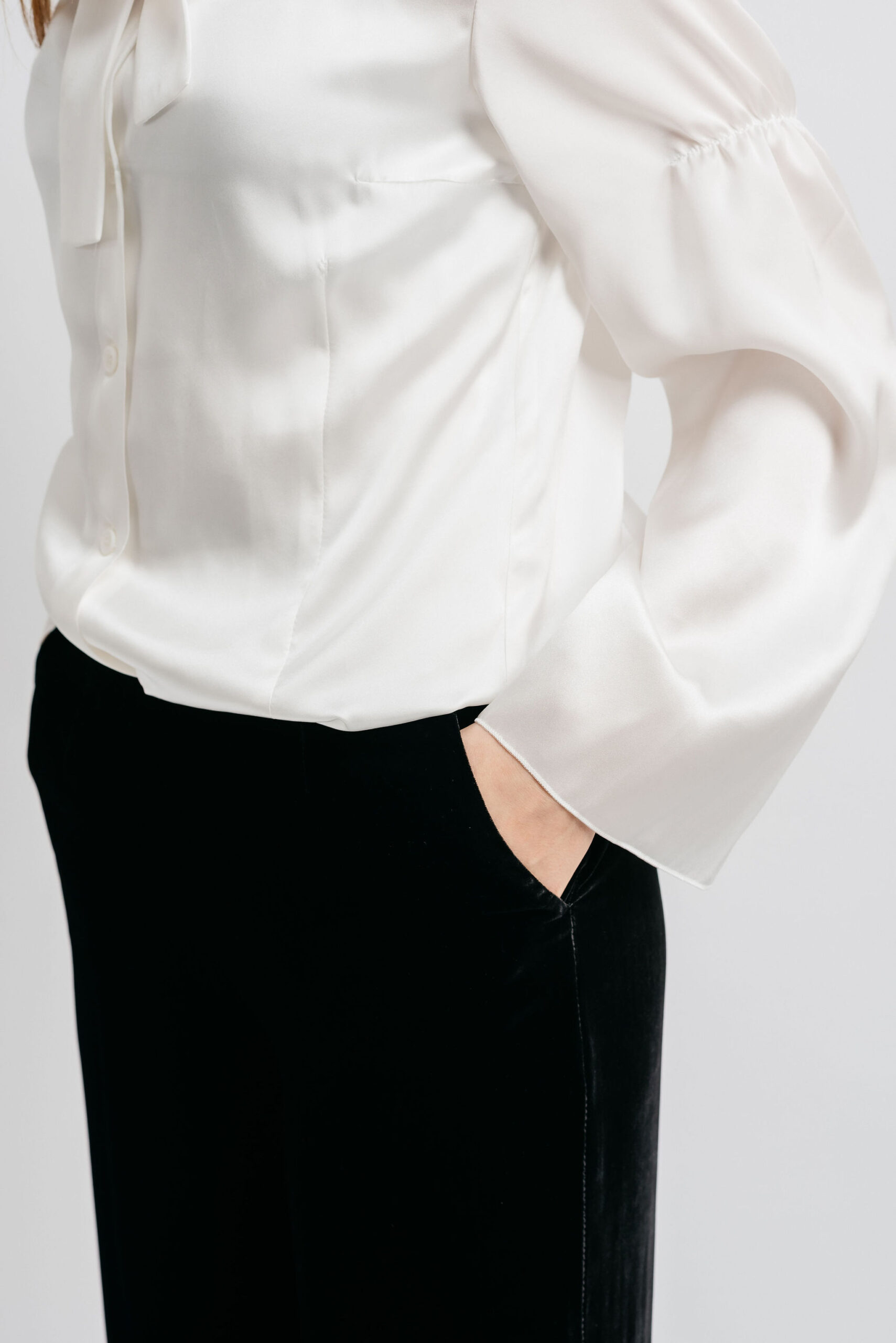 Velvet trousers - Image 6