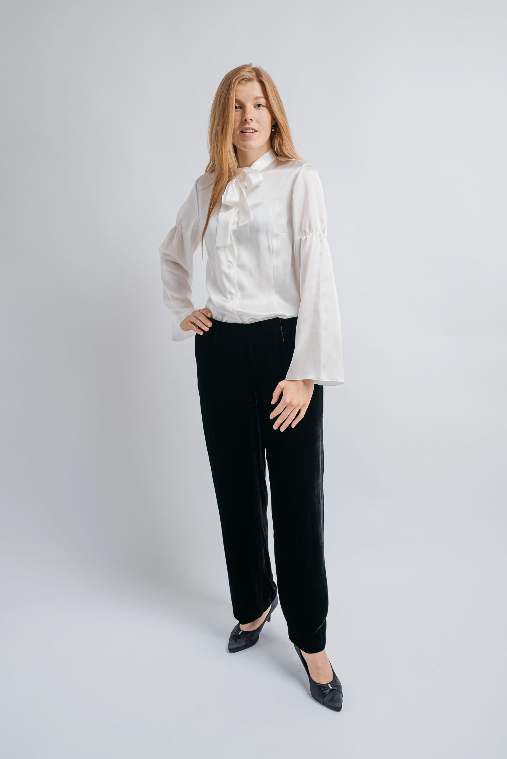 Velvet trousers - Image 2